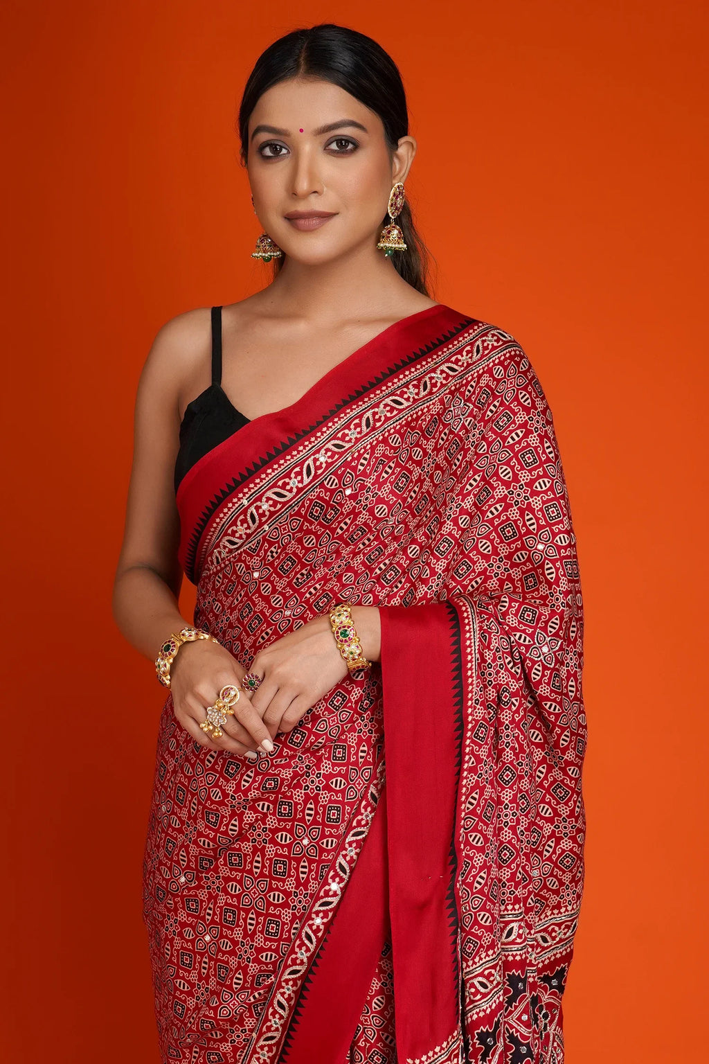 Maroon Art Silk Kalamkari Printed Saree with Paisley Motifs - maroon silk saree kalamkari