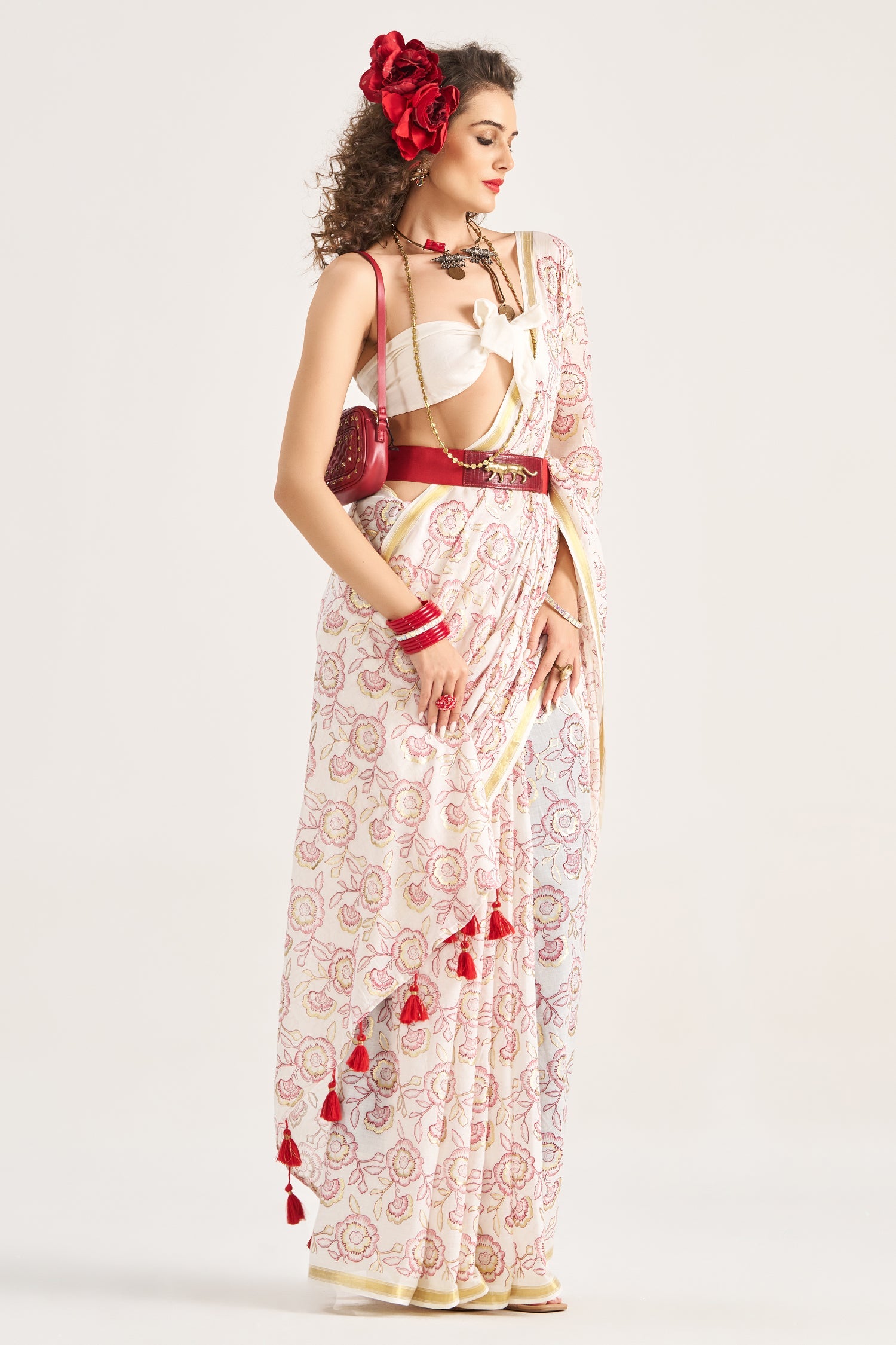 Cream Viscose Mul Cotton Floral Printed Saree