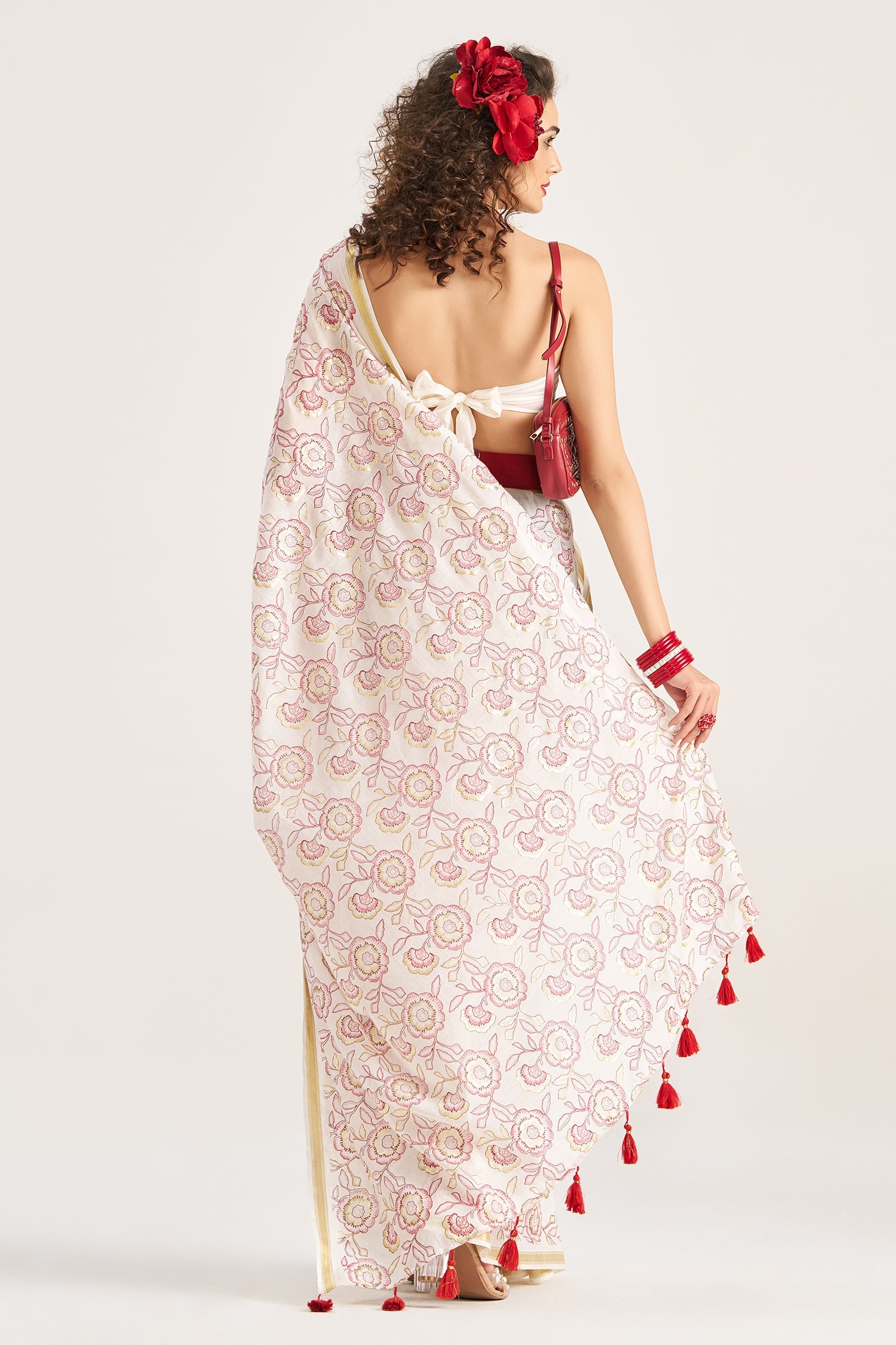 Cream Viscose Mul Cotton Floral Printed Saree